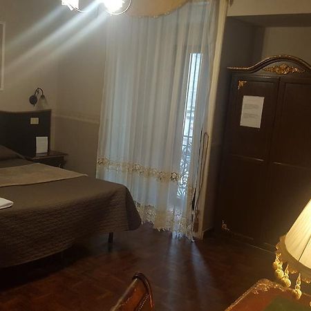 Bed & Breakfast Napoli Centrale Exterior foto